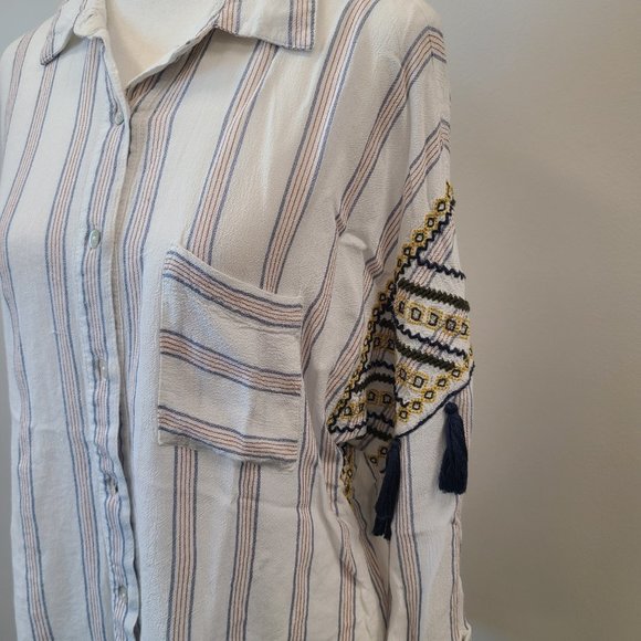 Shyanne White Top with Red/Blue Pinstripe Country Embroidered Tassels - Picture 5 of 15